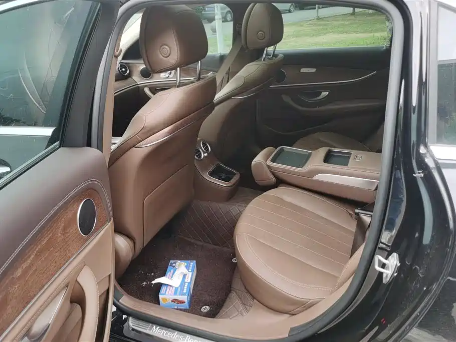 Mercedes-Benz E-Class 2023 E 300 L Fashion фото 11