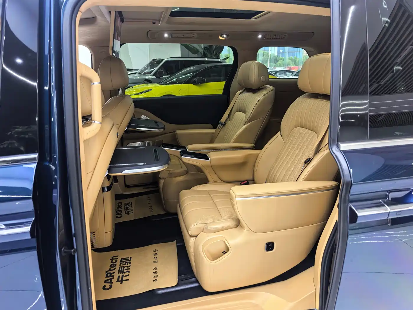 Voyah Auto Voyah Dreamer 2025 PHEV AWD Flagship Kunpeng Edition фото 11