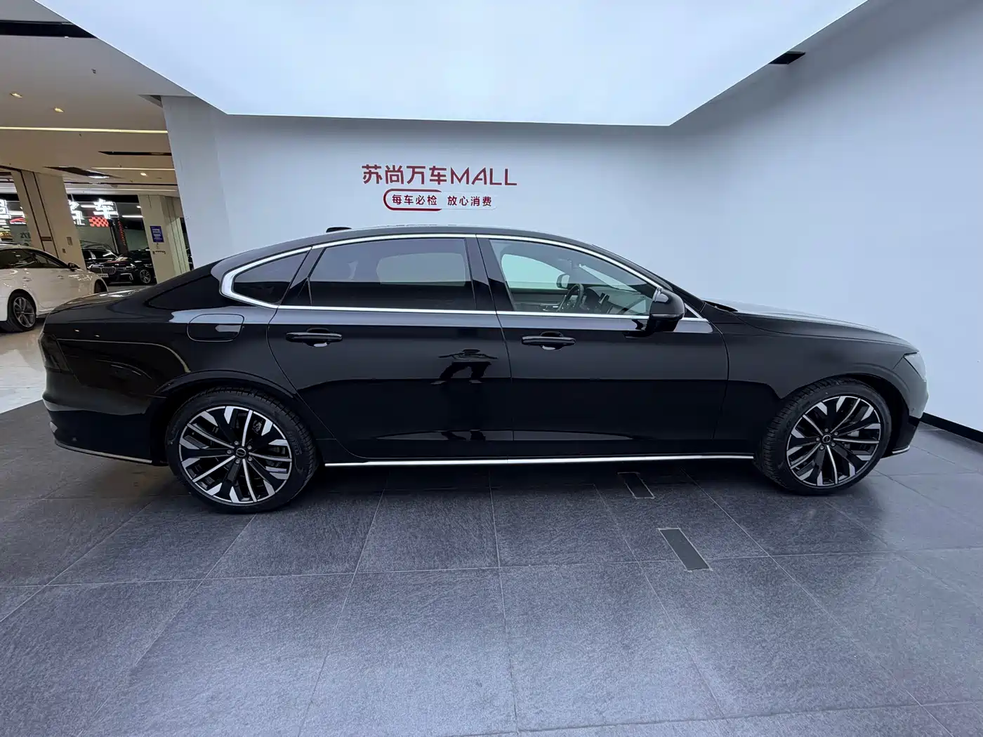 Volvo S90 Plug-in Hybrid 2026 Plug-in Hybrid AWD Long Range Elegance Luxury фото 5