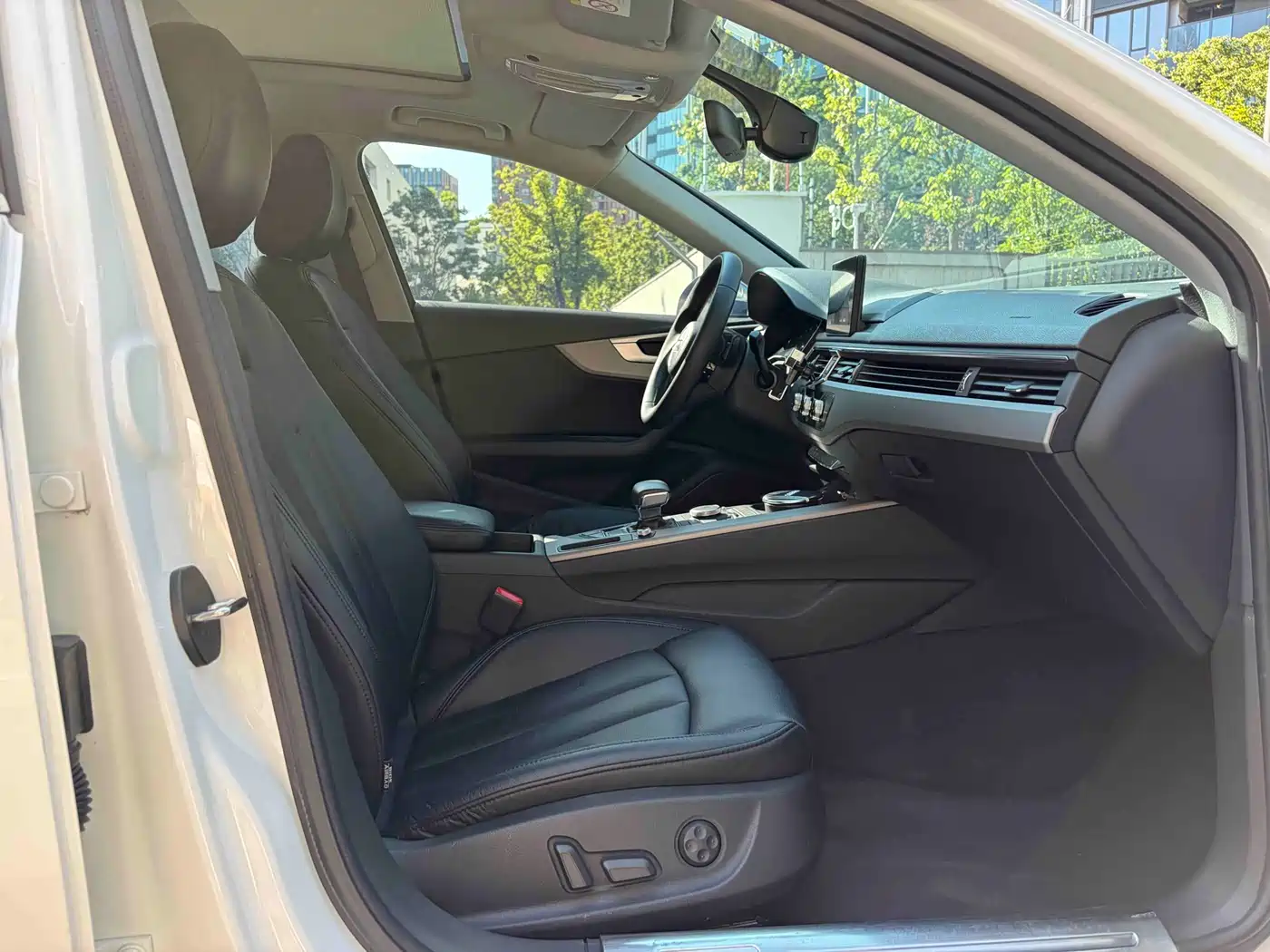 Audi A4L 2018 30th Anniversary 40 TFSI Progressive фото 12