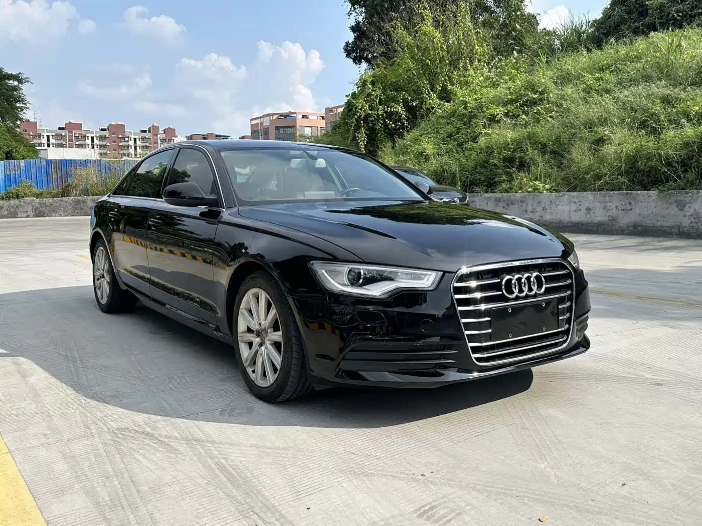 Photo 3 - Audi A6L