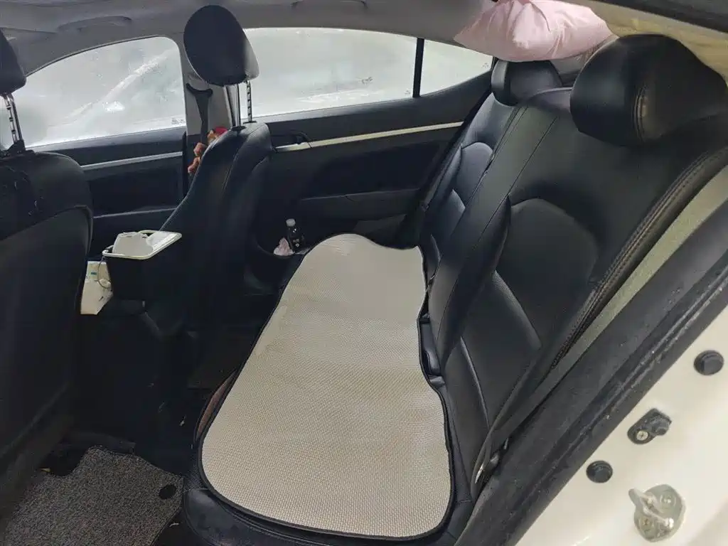 Hyundai Elantra 2016 Model 1.6L Automatic Smart Elite фото 15