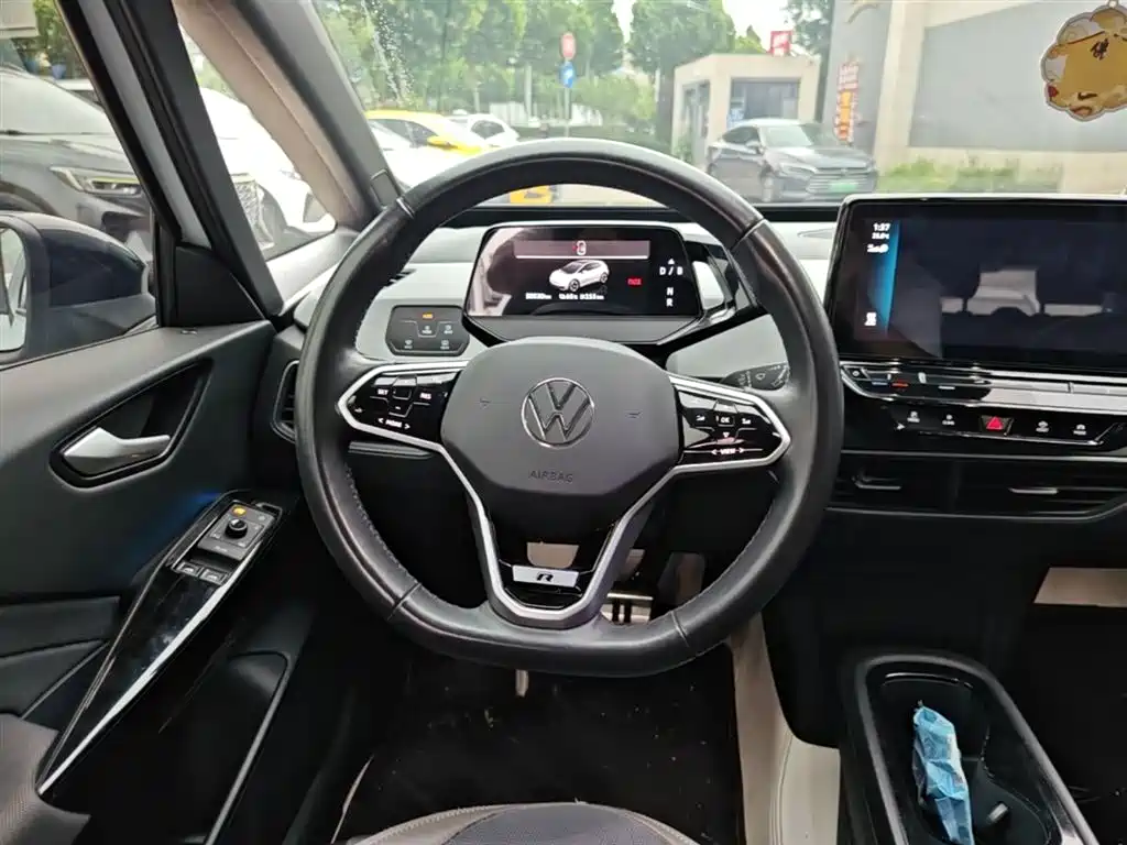 Volkswagen ID.3 2023 Upgraded Pure Intelligence Edition фото 11