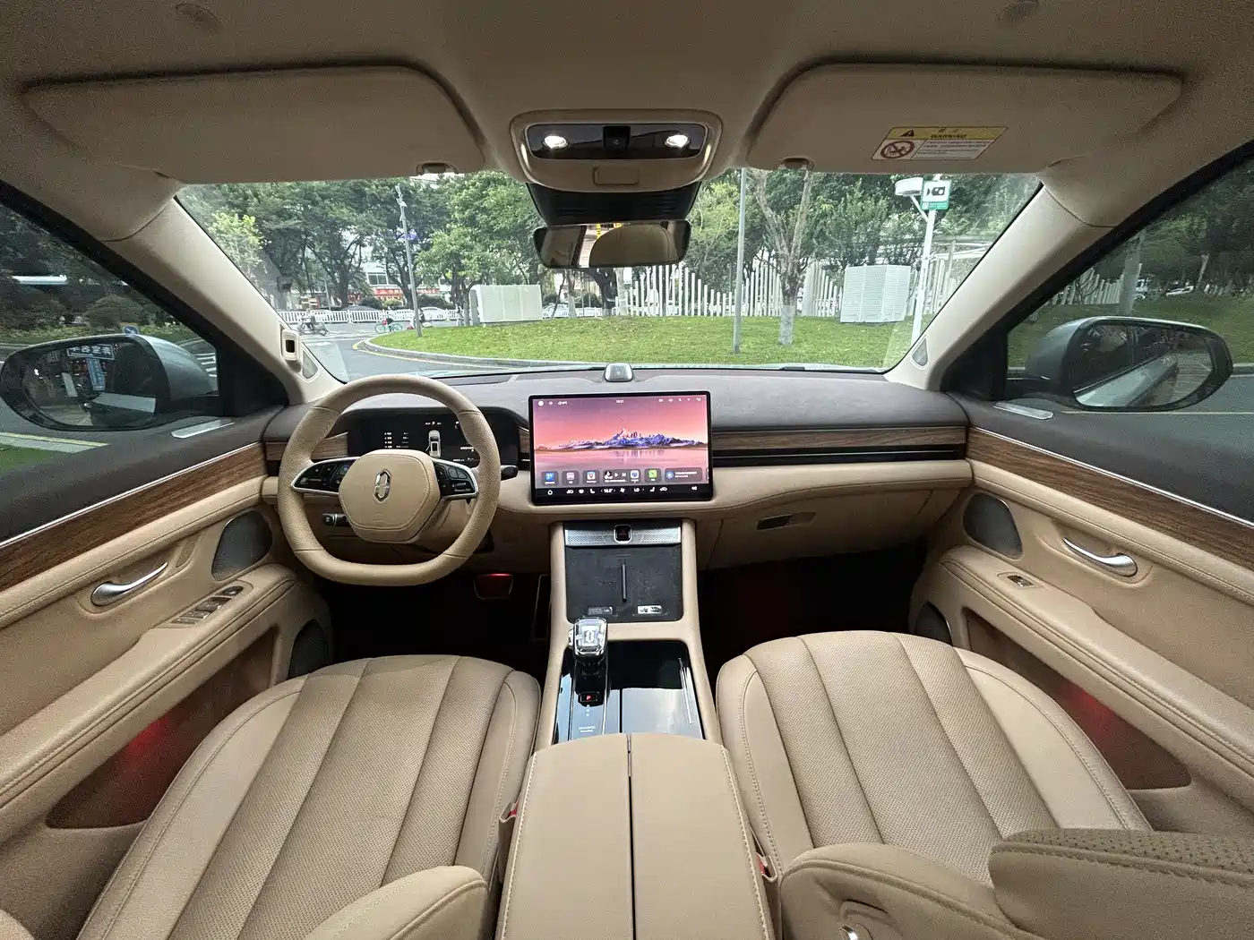 AITO Wenjie AITO M7 2024 1.5T RWD Plus 5-Seater фото 8