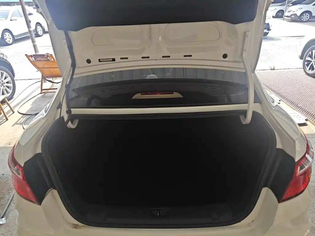 Changan Eado 2015 2015 1.6L Manual Luxury China V