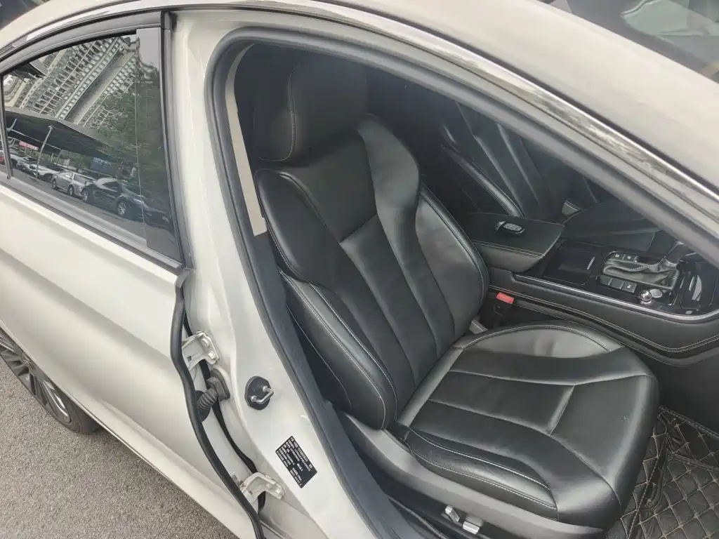 Hongqi H5 2019 2019 30TD Smart Connect Rhythm Edition