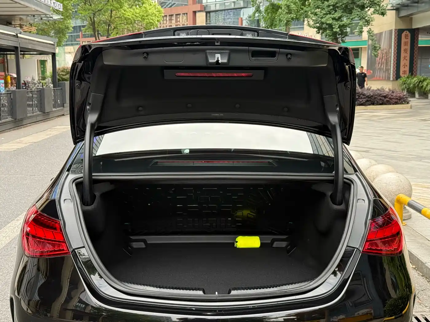 Mercedes-Benz C-Class 2022 Facelift C 200 L Sport фото 21