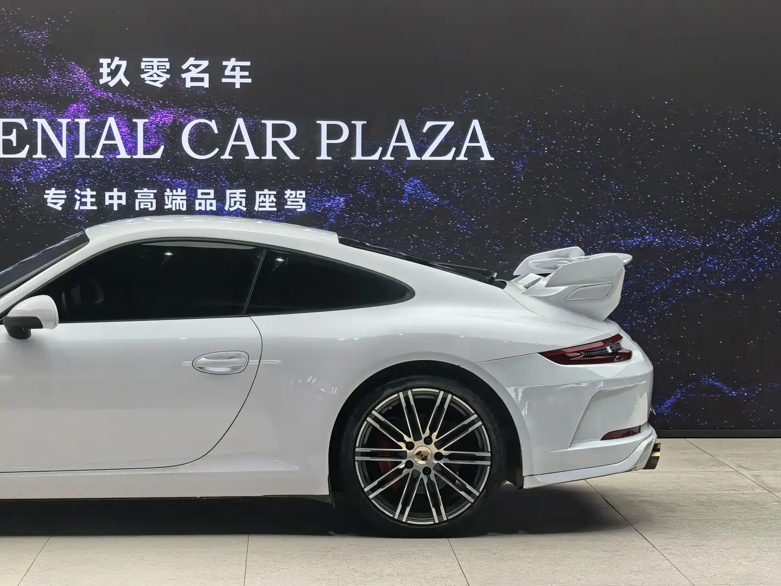 Фото 8 - Porsche 911