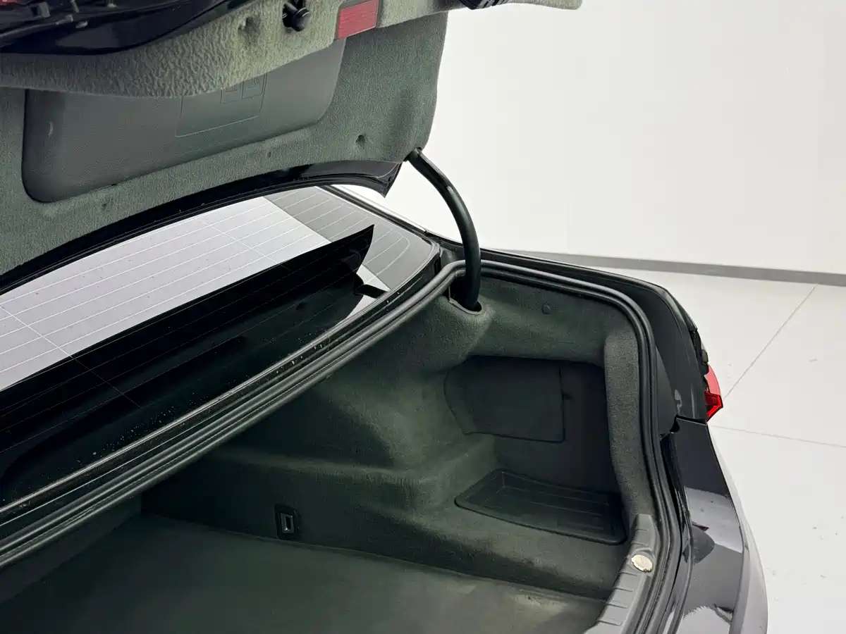 BMW 7 Series 2012 2011 740i Base Model