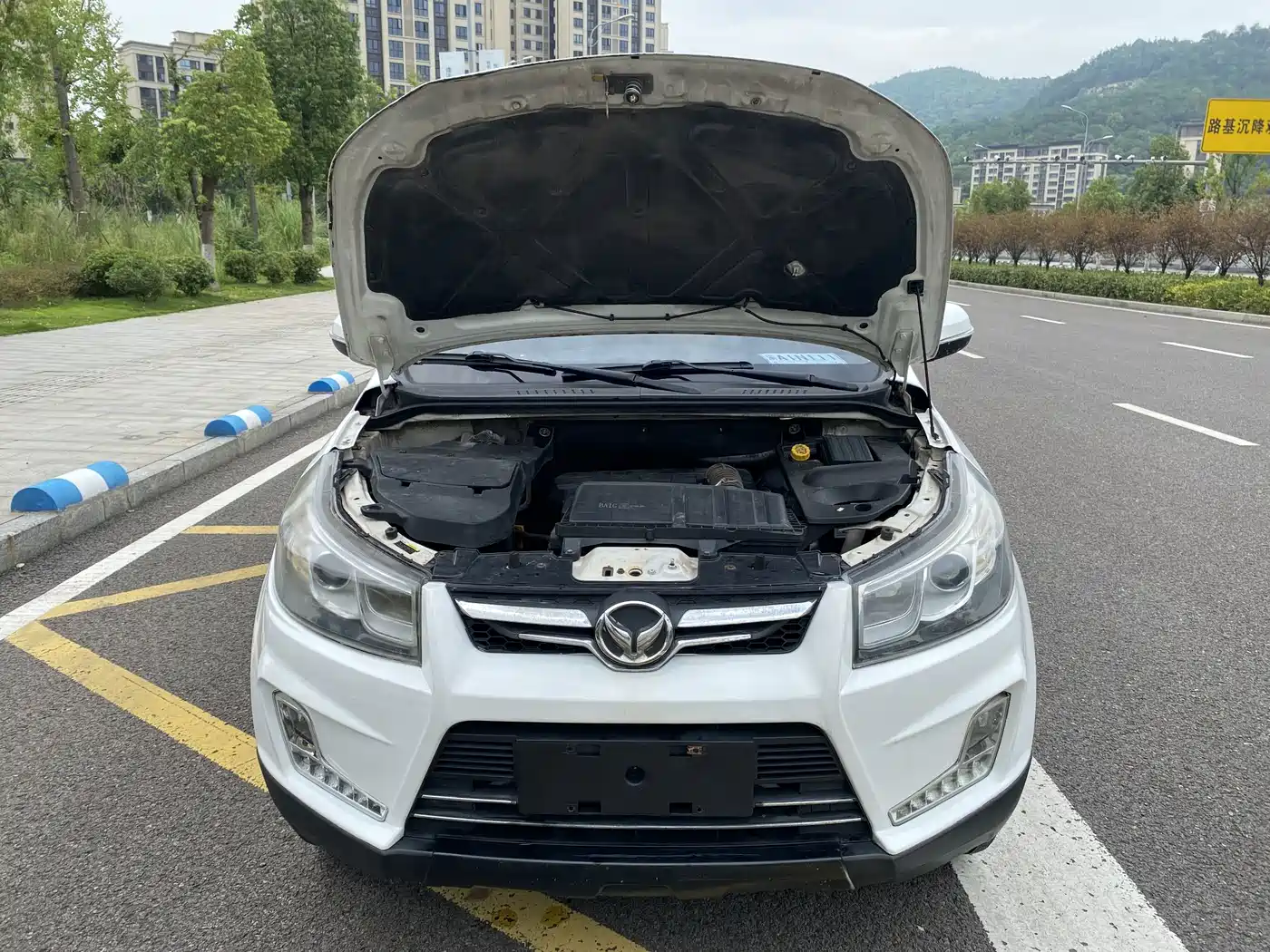 BAIC Huansu S3 2016 2016 1.5L Manual Comfort China IV