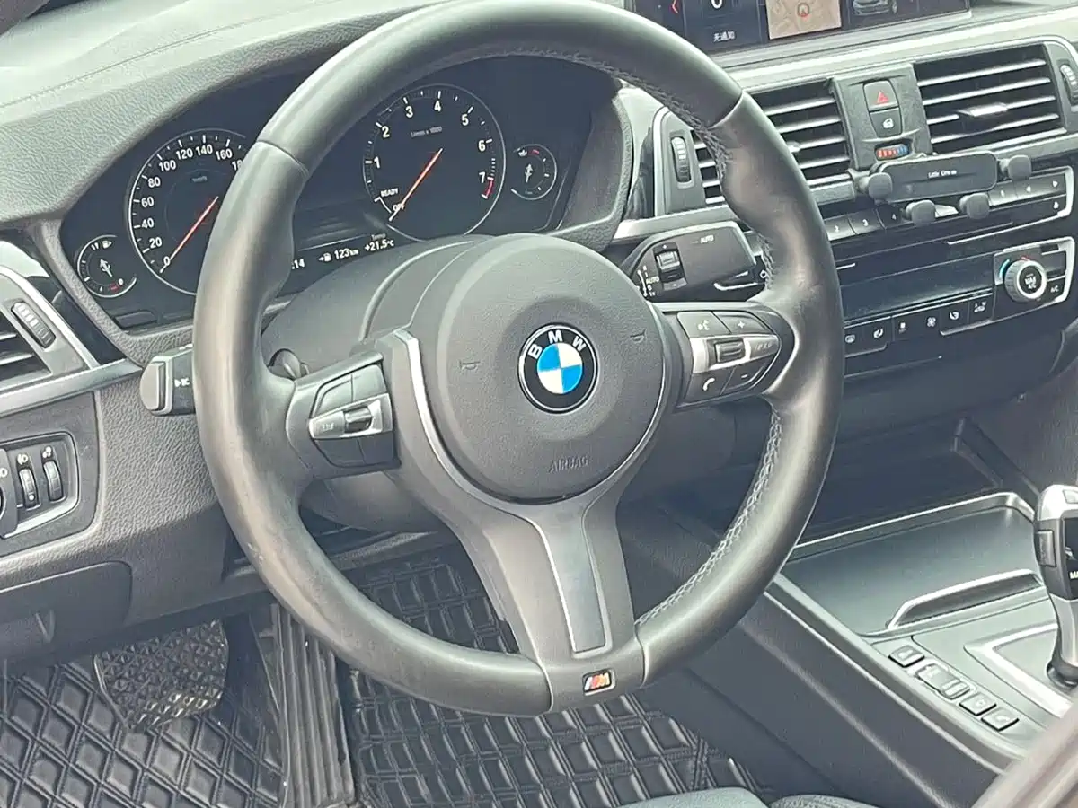 BMW 3 Series GT 2019 320i M Sport Package фото 7