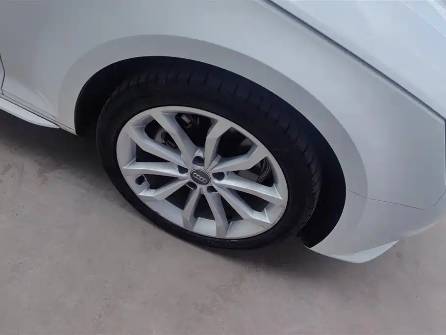 Audi A4L 2017 Plus 40 TFSI Style фото 6