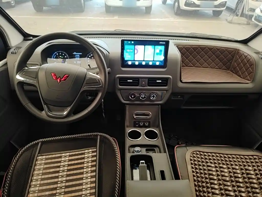 Wuling Motors Wuling Yangguang 2026 2025 400km Bus Comfort Edition