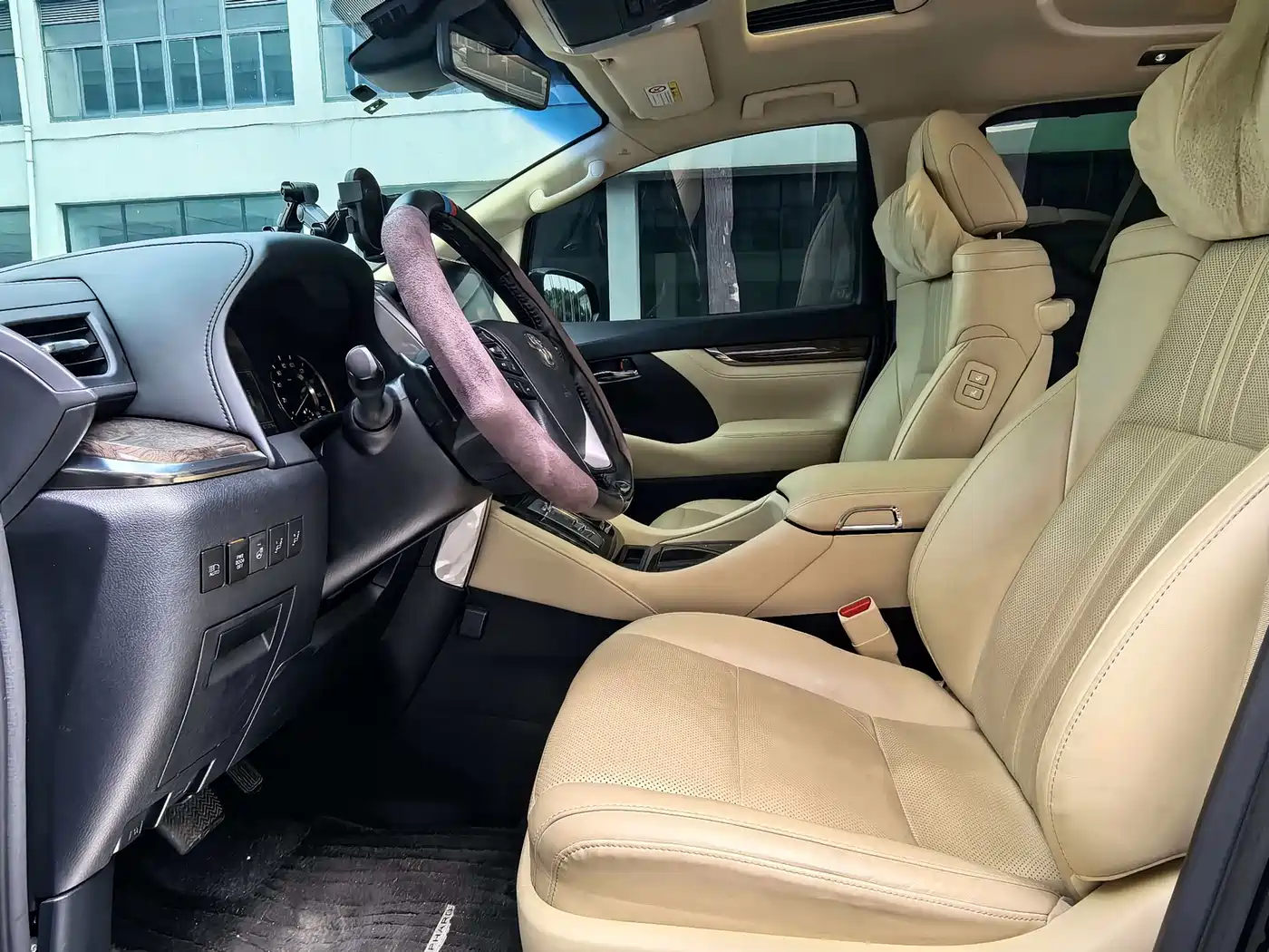 Toyota Alphard 2021 Hybrid 2.5L Premium фото 9