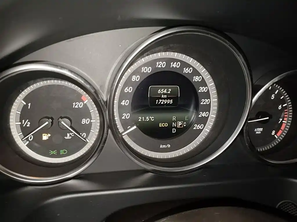 Mercedes-Benz E-Class 2015 E 200 L фото 19