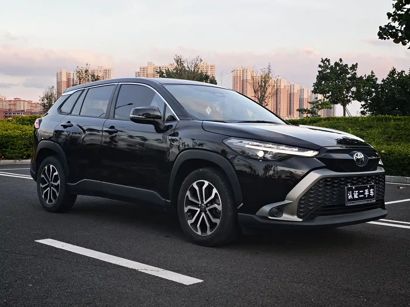 Toyota Frontlander 2023 2.0L CVT Luxury Edition фото 8