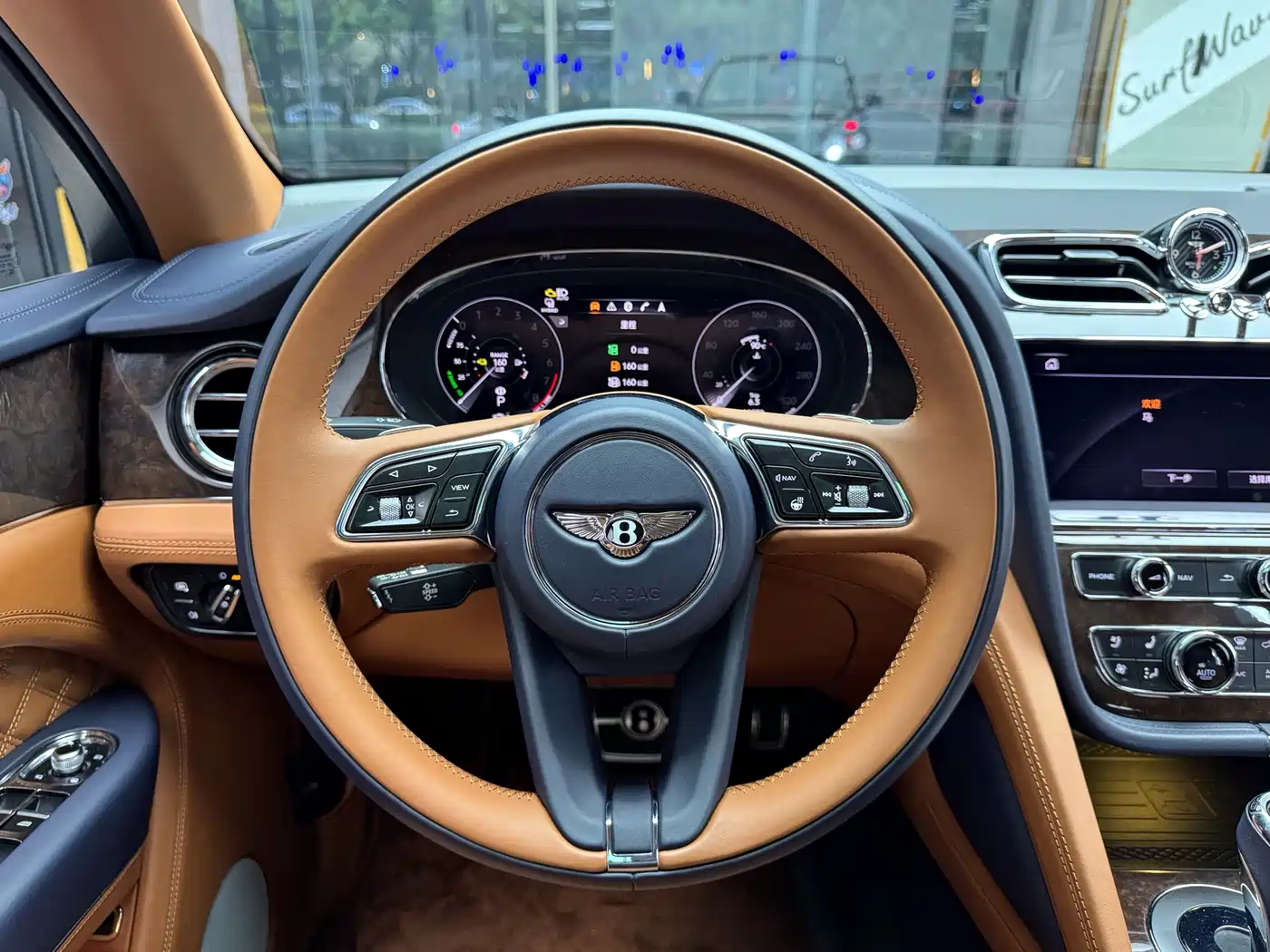 BENTLEY TIMYUE PLUG-IN HYBRID