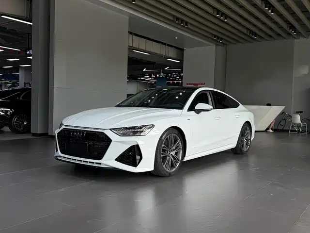 Audi A7 45 TFSI, Select