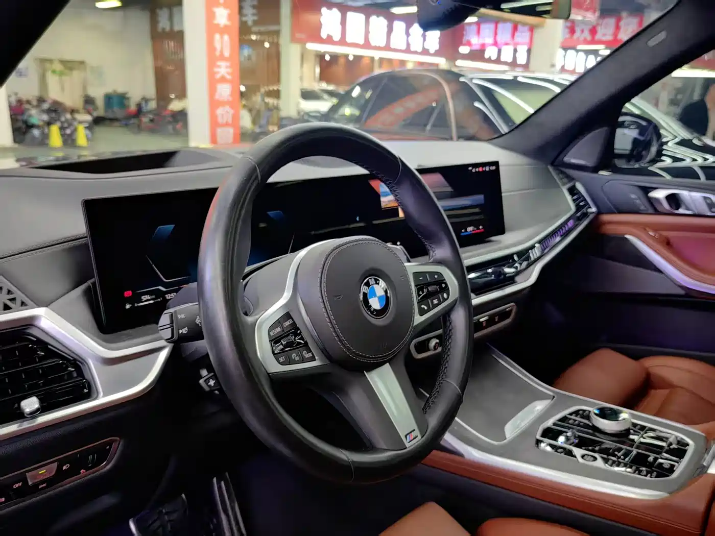 BMW X7 2023 xDrive40i Exclusive Luxury Package фото 4