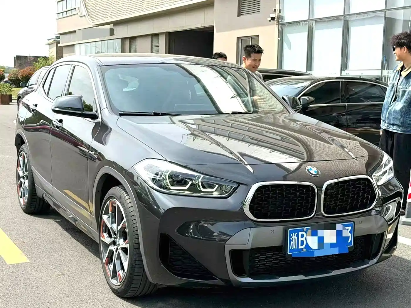 BMW X2 2021 Facelift sDrive25i Shadow Night Edition фото 2