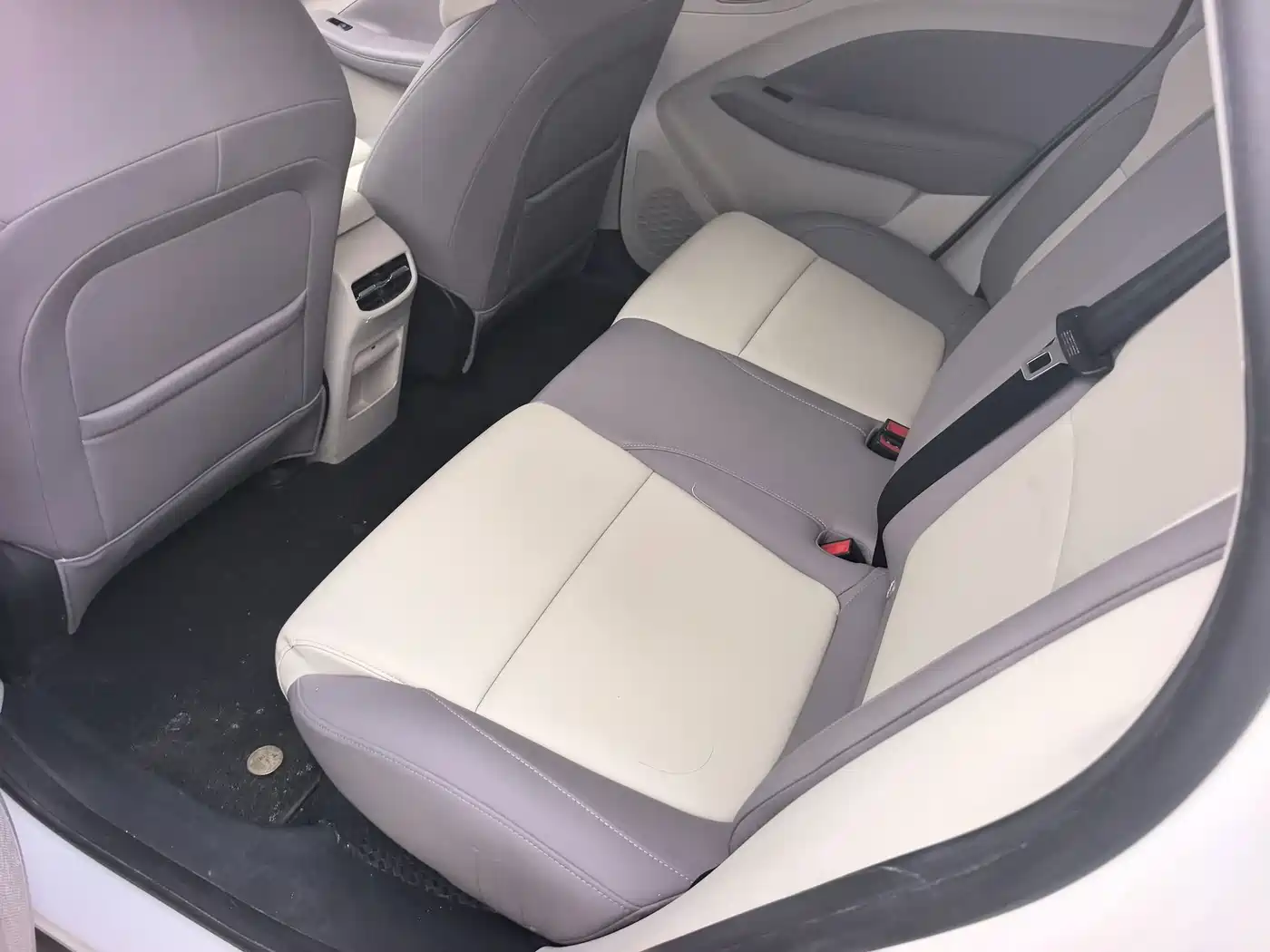 MG MG4 EV 2025 2026 437 Elegant Edition