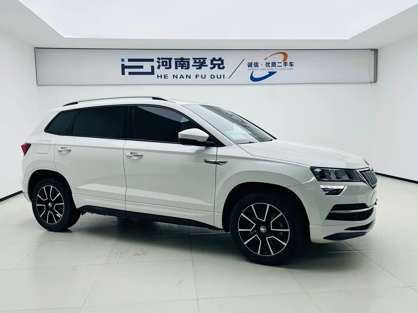 Škoda Karoq 2022 TSI280 Premium Edition фото 3