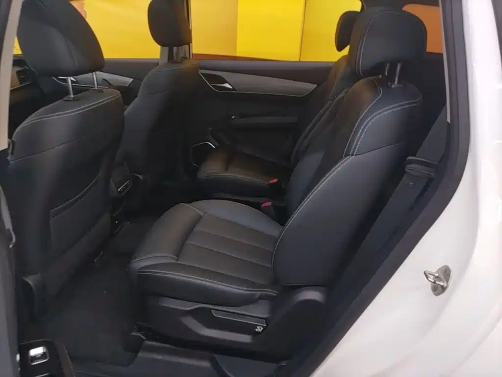 BYD Song MAX New Energy 2019 2019 DM 1.5T Smart Connection Enjoyment 6-seater China VI