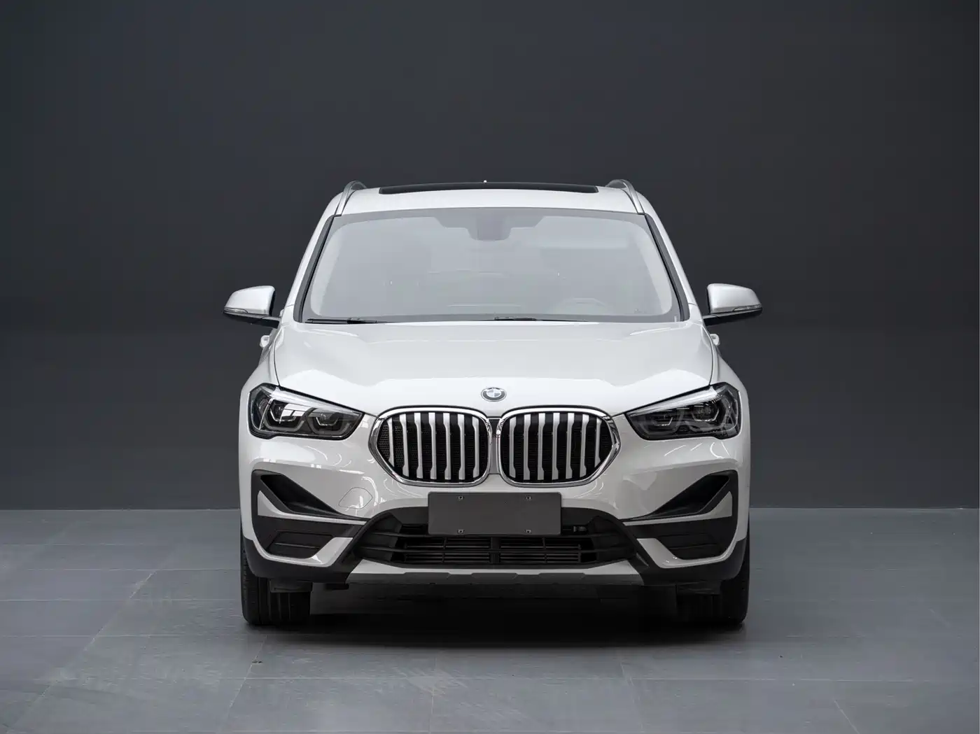 BMW X1 2022 sDrive20Li Fashion фото 4