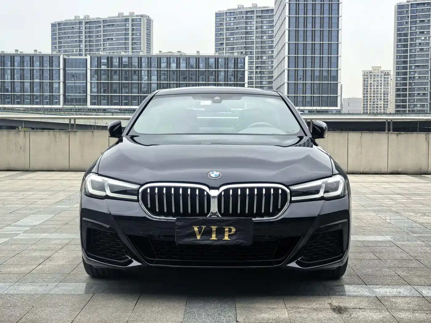 BMW 5 Series 2022 Facelift 530Li Leading M Sport Package фото 2