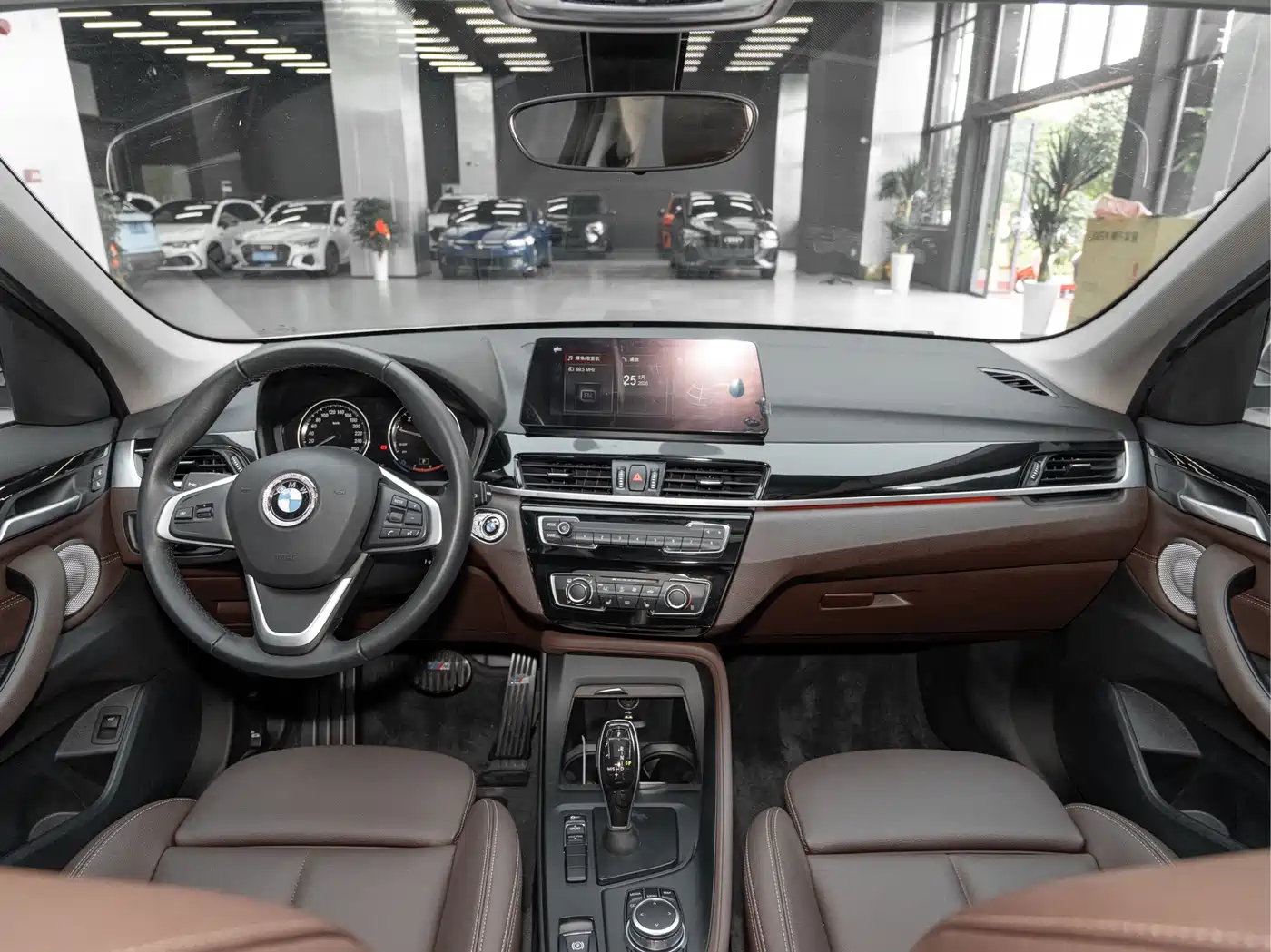 BMW X1 2022 sDrive20Li Fashion фото 16