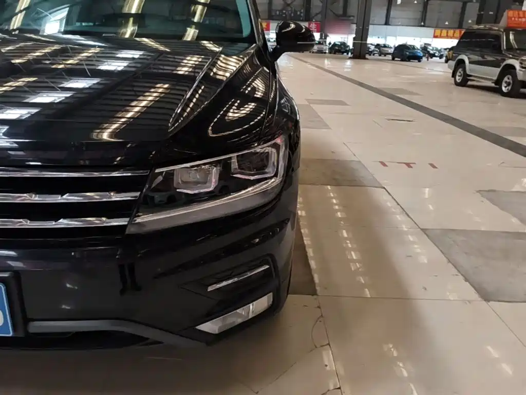 Volkswagen Tiguan L 2019 Facelift 330TSI Auto 2WD Panorama Comfort China VI фото 24