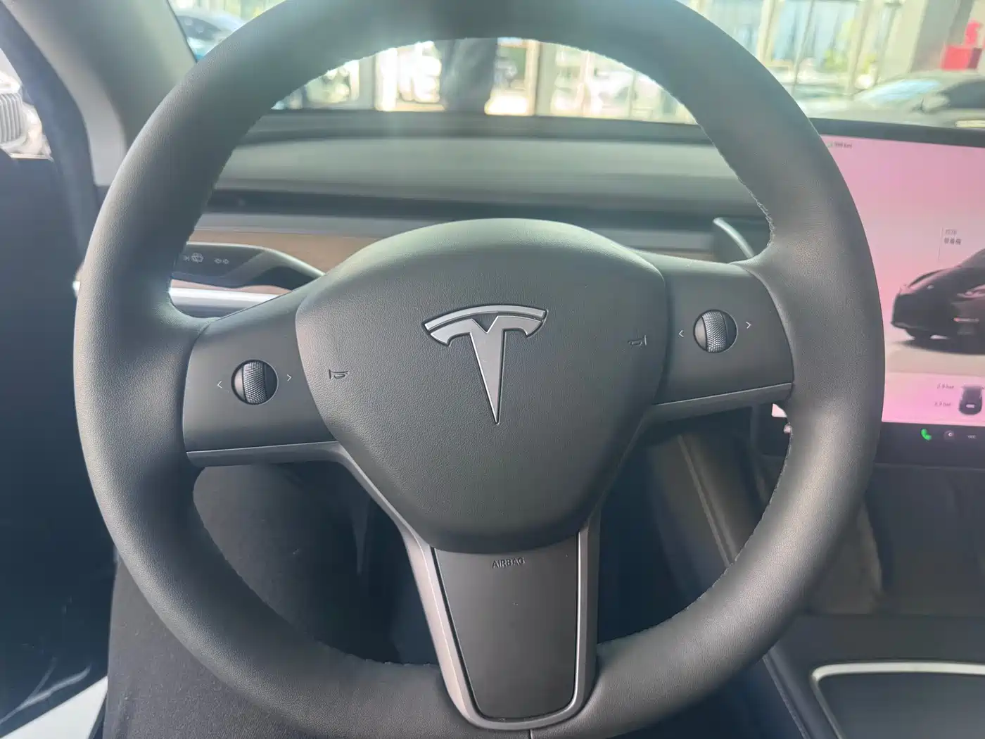 Tesla Model Y 2023 Rear-Wheel Drive Edition фото 5