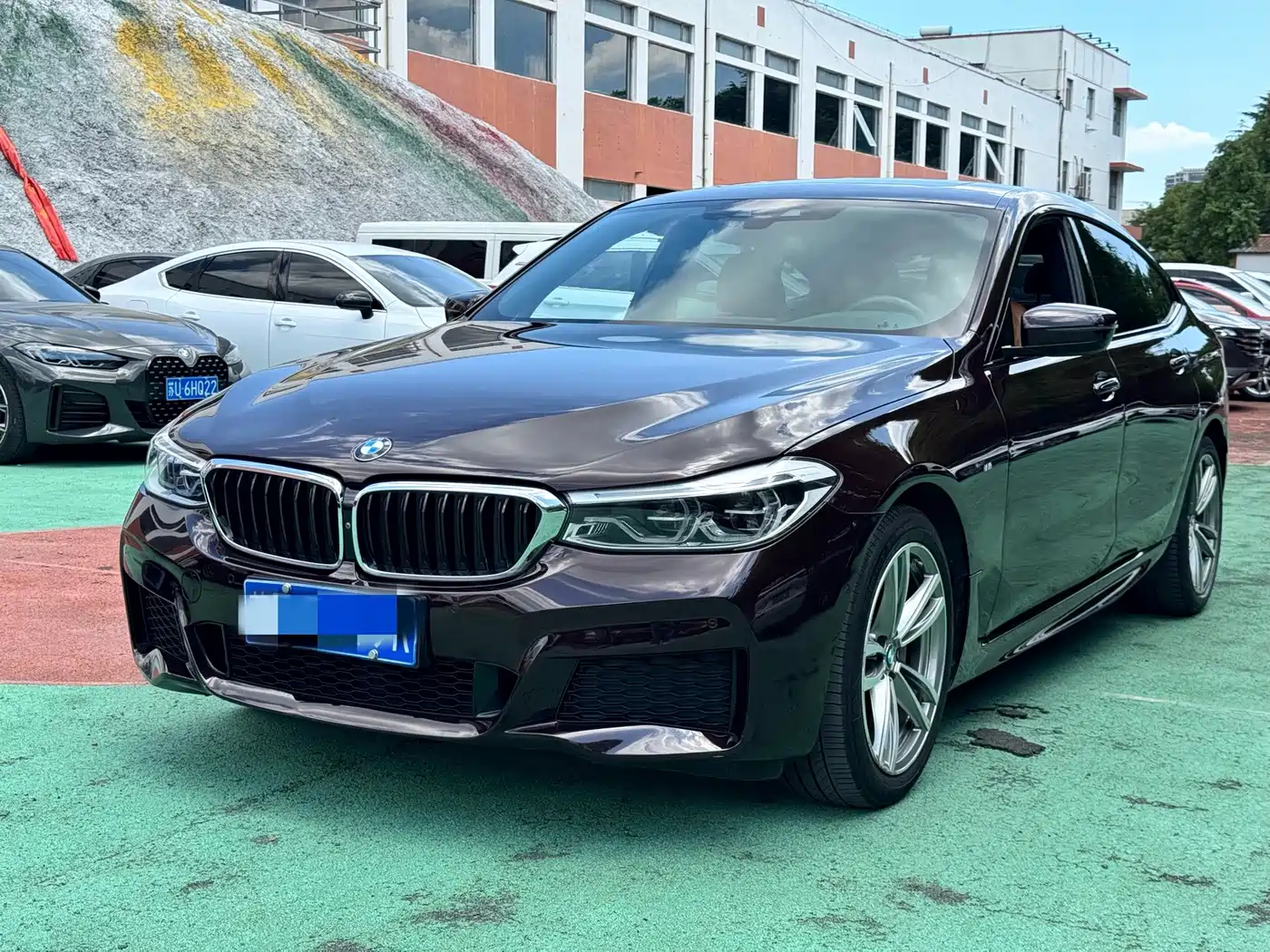 Photo 2 - BMW 6 Series GT