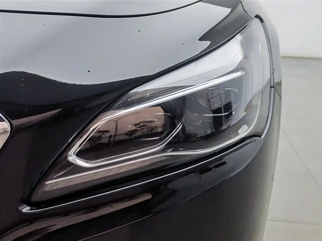 Buick LaCrosse 2016 Model 28T Luxury фото 7