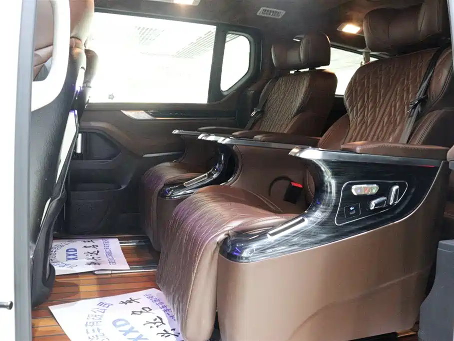 SAIC Maxus Maxus G20 2021 PLUS 2.0T Gasoline Automatic Luxury Edition фото 8