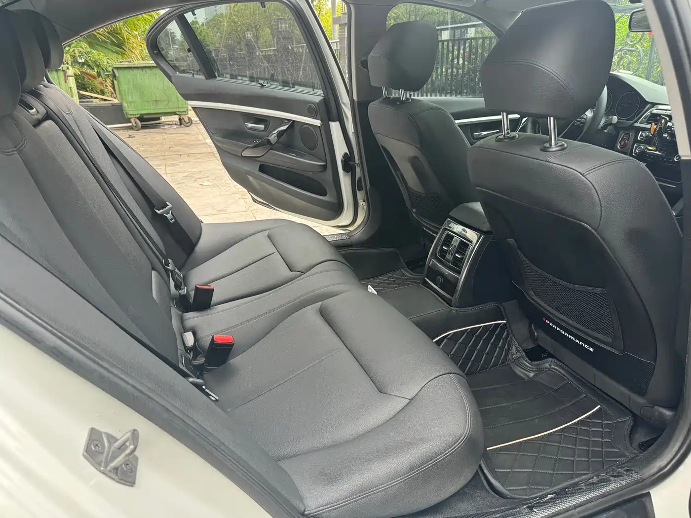 BMW 3 Series 2017 320Li M Sport фото 12