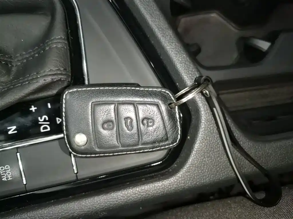 Volkswagen Tharu 2020 280TSI 2WD Comfort Edition China VI фото 9