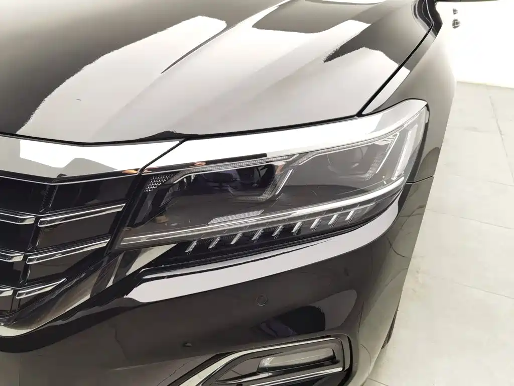 Фото 7 - Volkswagen Passat