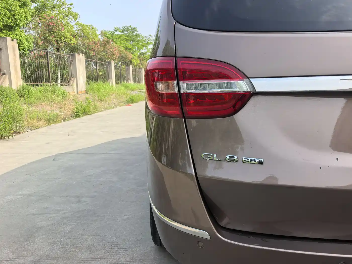 Buick GL8 2018 28T Premium Model China VI фото 16