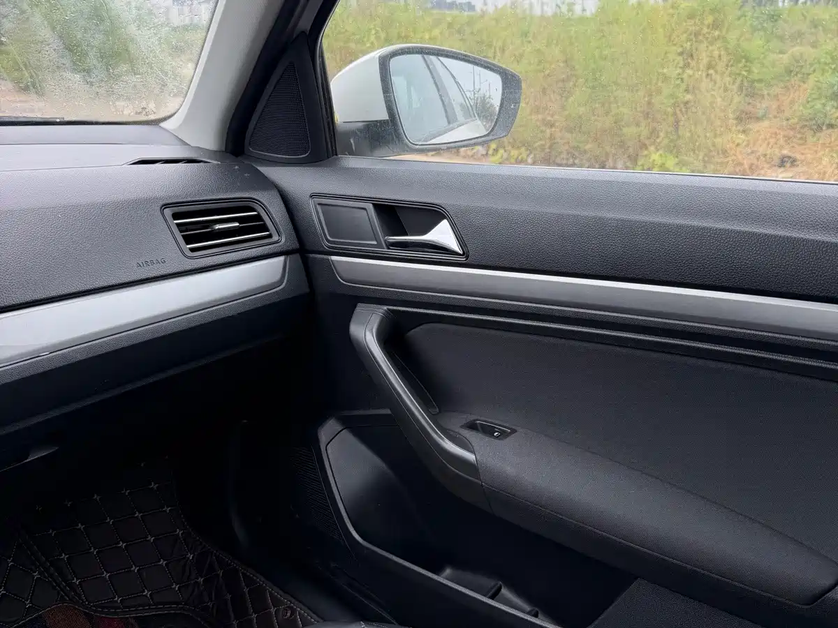Volkswagen Lavida, миниатюра 12