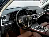 Фото 23 - BMW X7