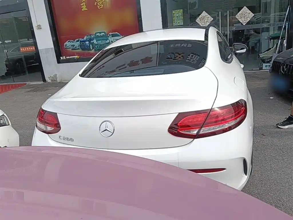 MERCEDES-BENZ CLASS C (IMPORTED)