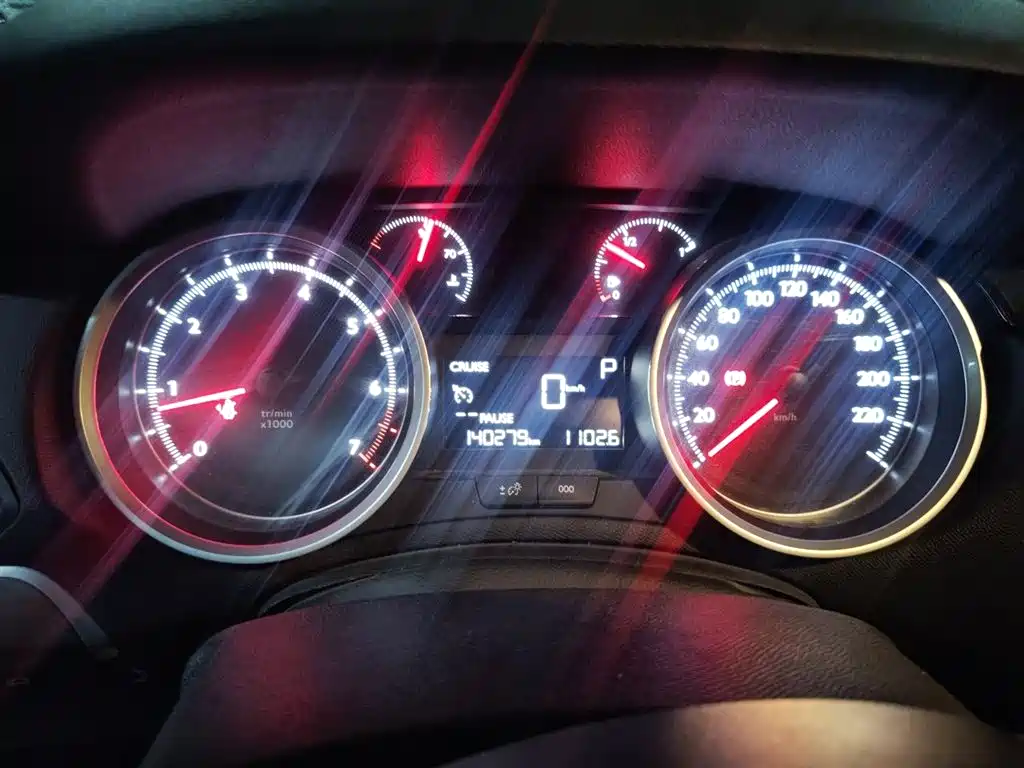 Peugeot 408 2014 1.8L Automatic Luxury Edition фото 8