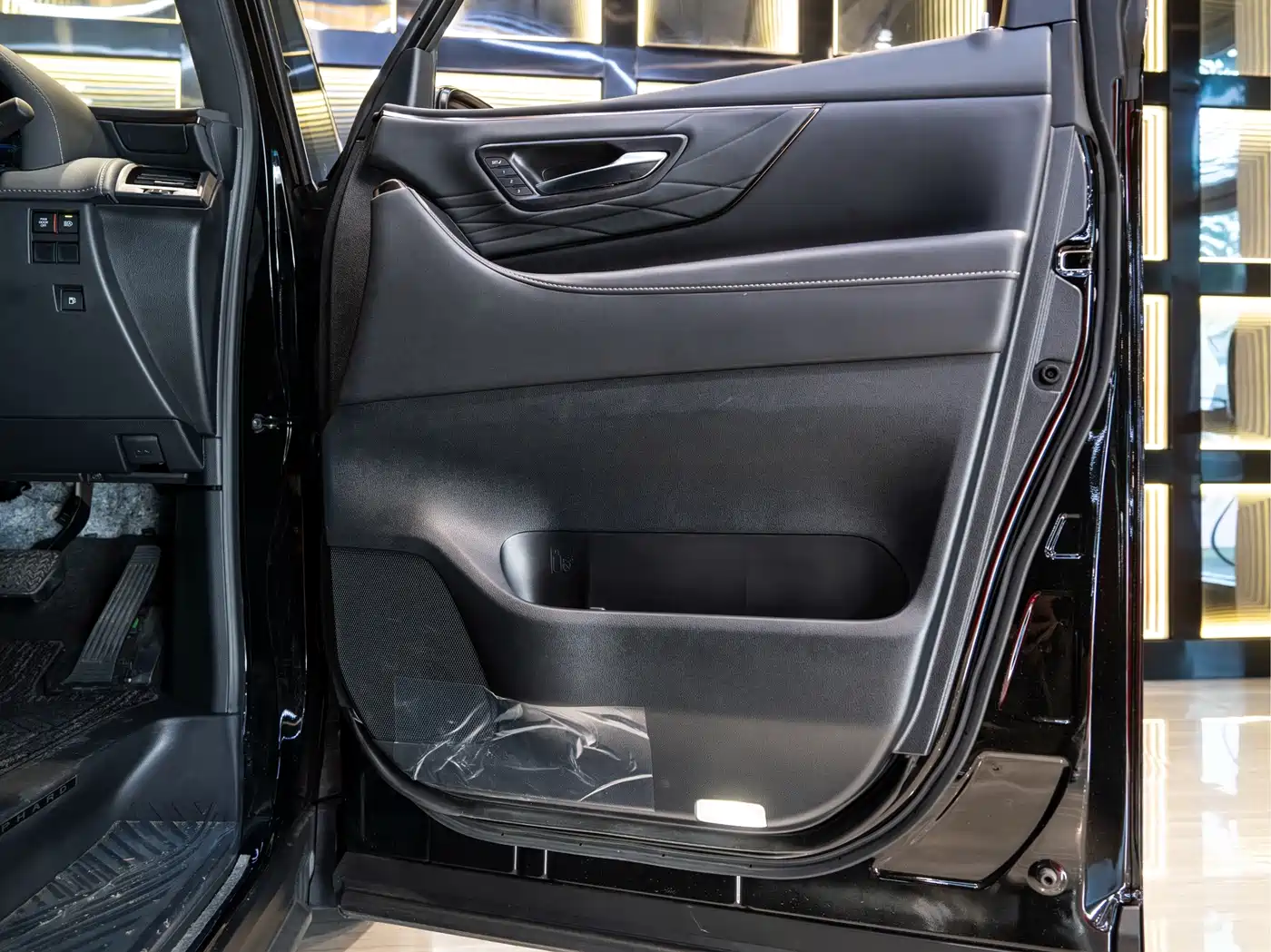 Toyota Alphard 2026 2025 Hybrid 2.5L Prestige Gold Edition