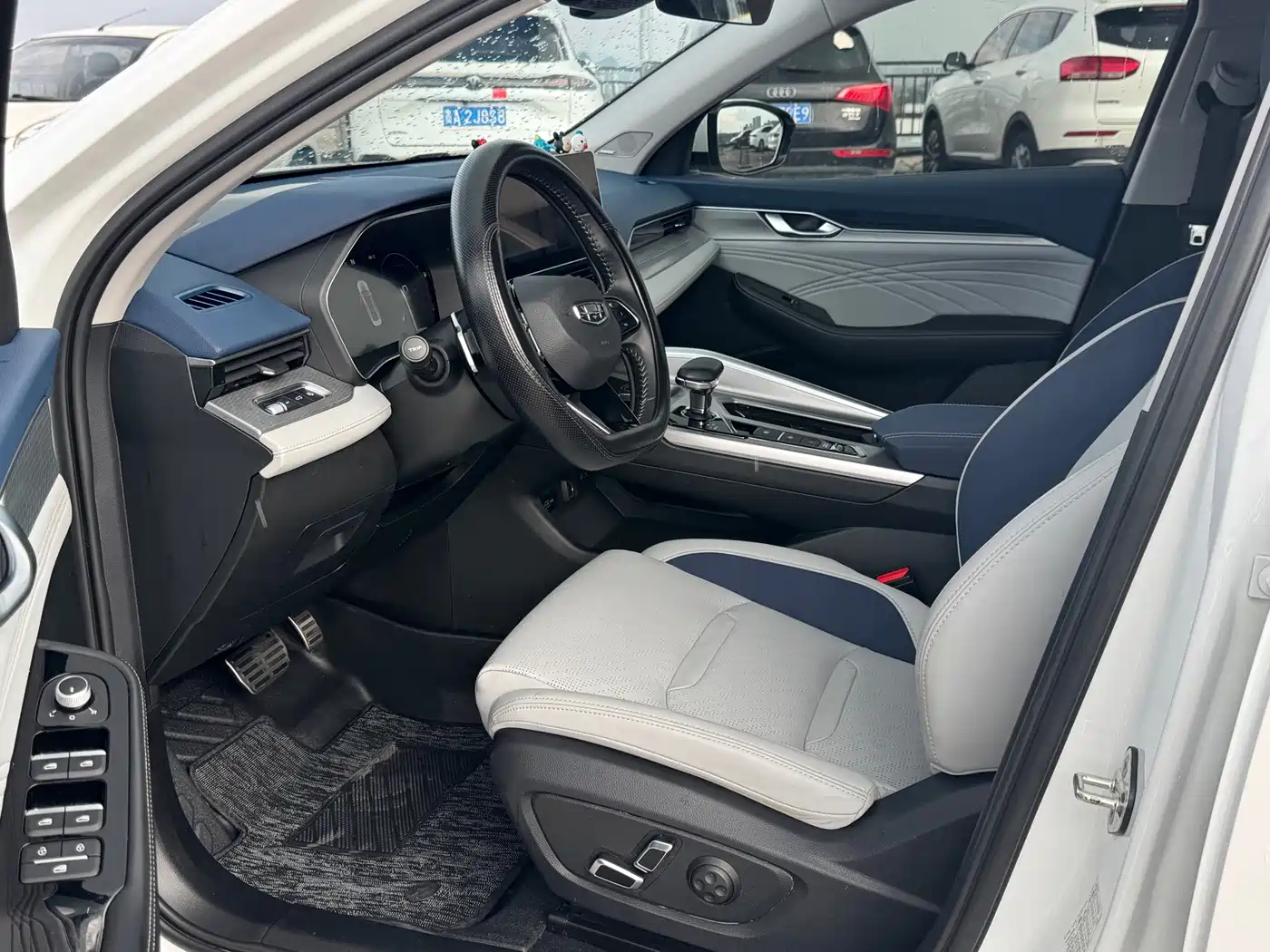 Фото 7 - Geely Preface