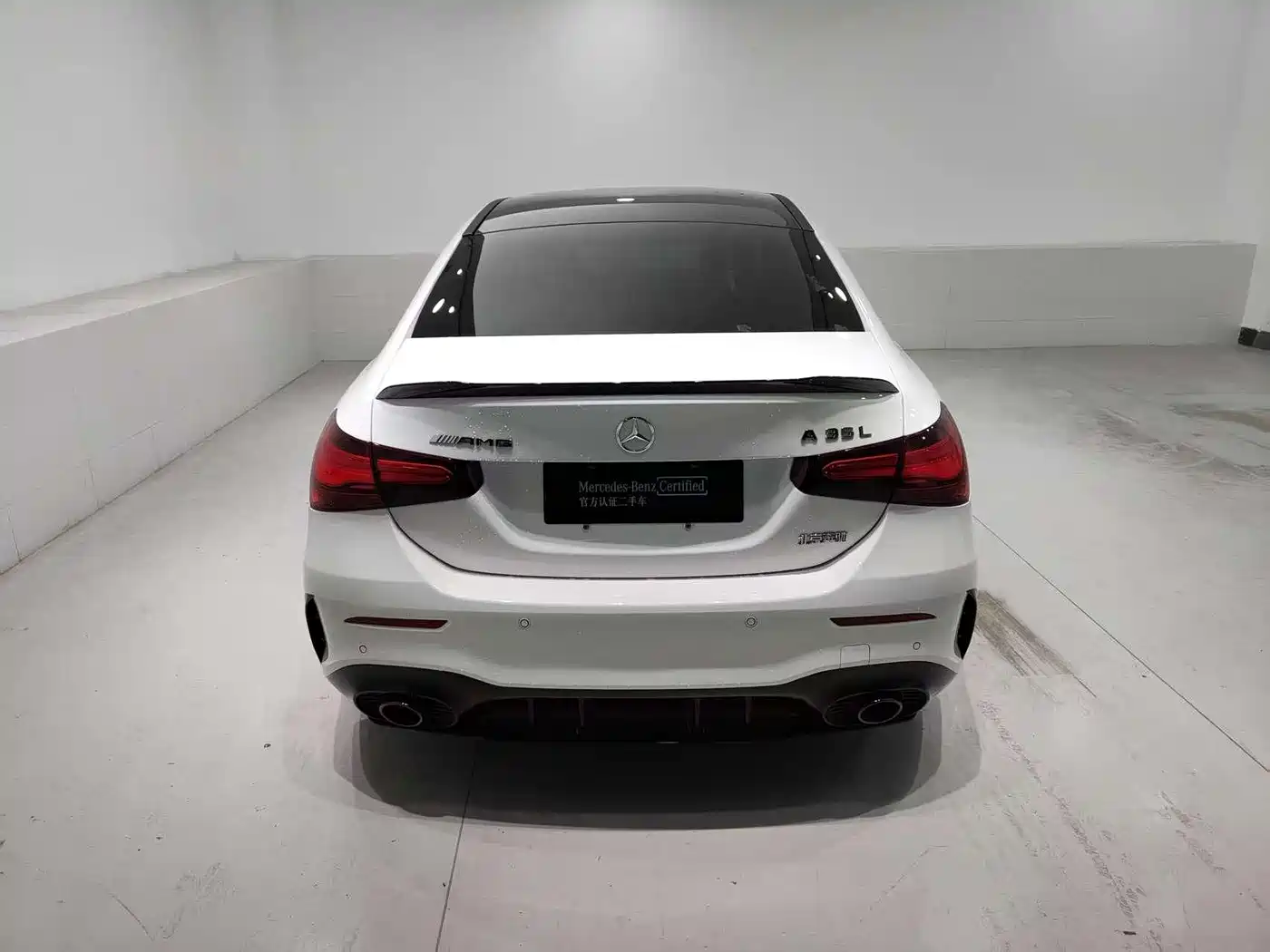 Mercedes-Benz A-Class AMG 2025 AMG A 35 L 4MATIC фото 4