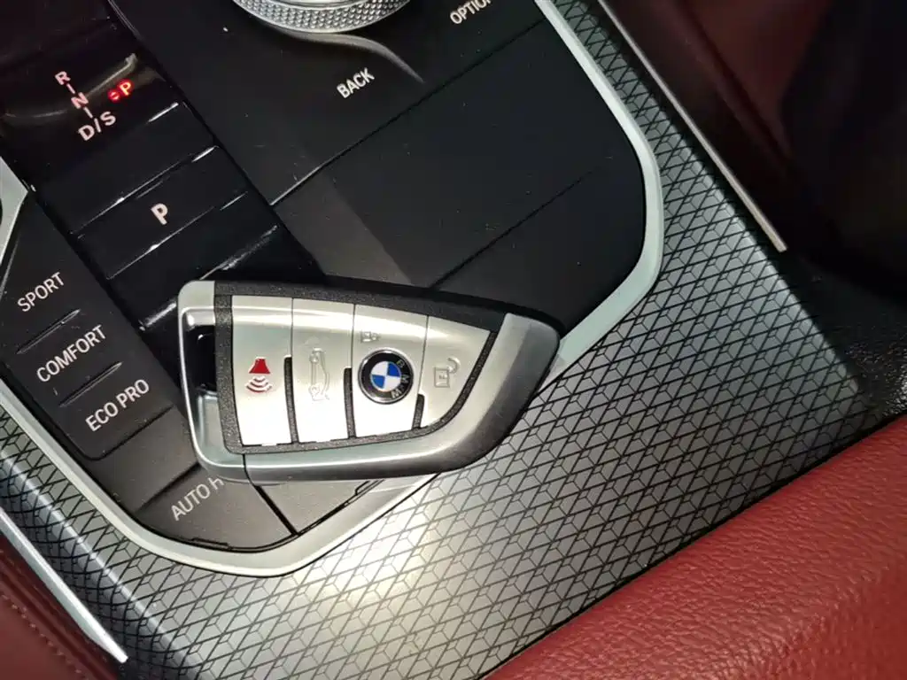 BMW 3 Series 2023 325Li M Sport Black Night Package фото 9