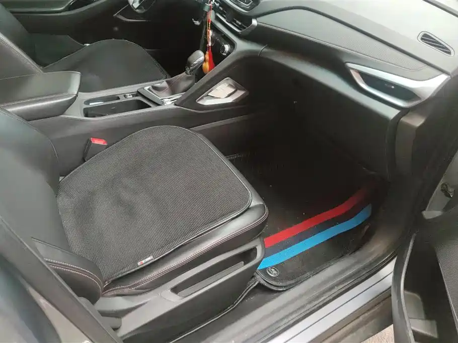 Chevrolet Volando 2018 Redline 530T Auto Premium Edition (5+2 seater) China V фото 8