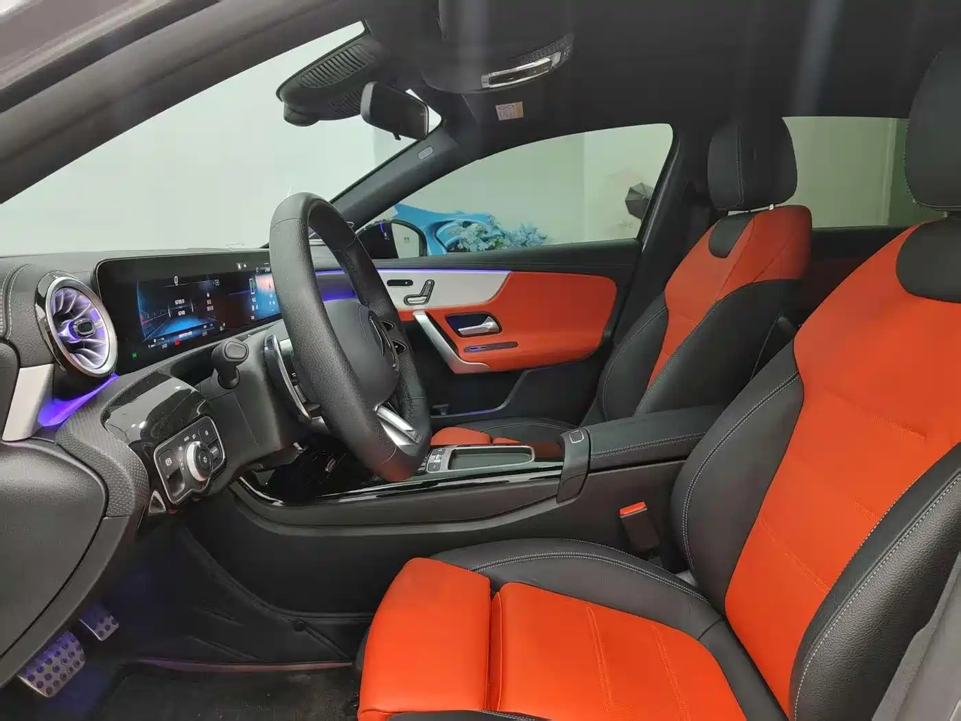 Mercedes-Benz A-Class AMG 2025 AMG A 35 L 4MATIC фото 10