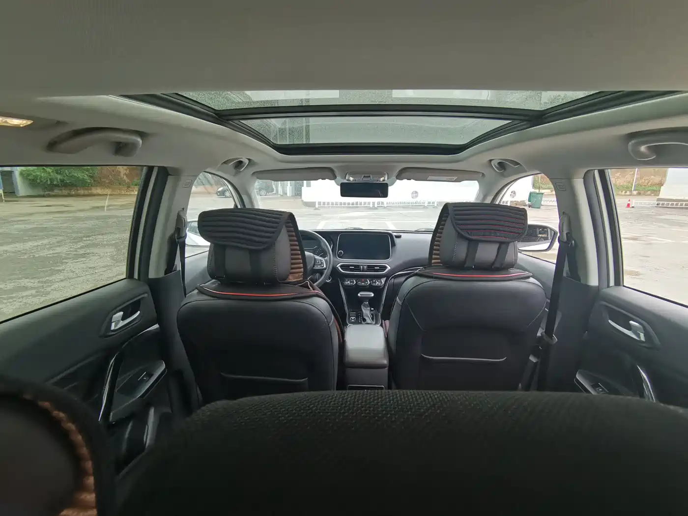 GAC Trumpchi Trumpchi GS4 2018 235T DCT 2WD Luxury Smart Connect Million Commemorative Edition фото 5